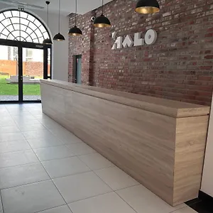 https://apartament-z-balkonem-i-parkingiem.hotelswroclaw.com